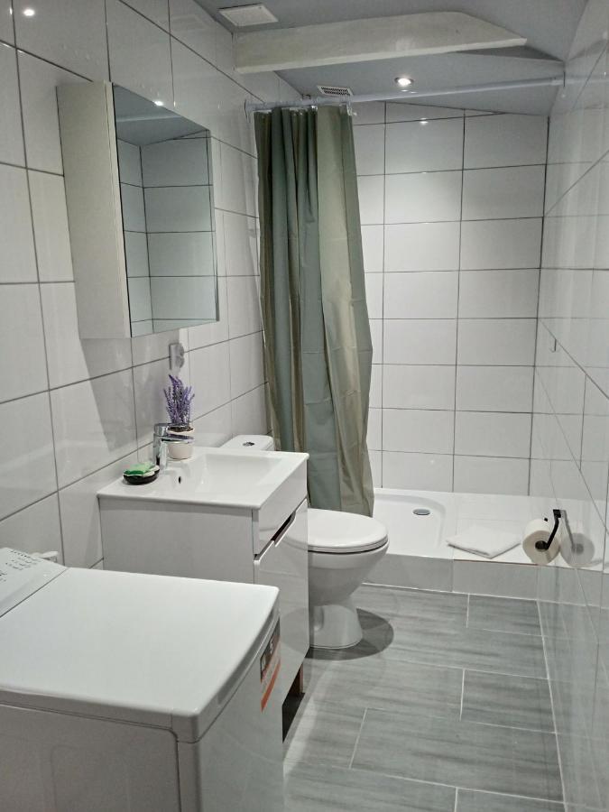 Wiejska 126 Apartment